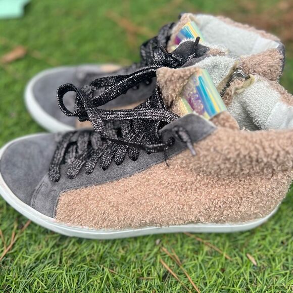 P448 Womens Star High Top Gray Suede Light Brown Sherpa Sneaker SIZE 37 6.5 to 7 - Picture 3 of 9